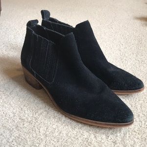 Nordstrom’s Dolce Vita Black Suede Booties